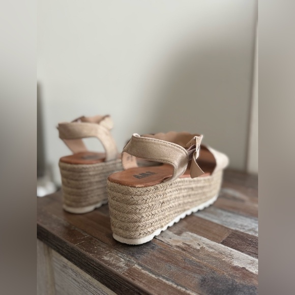 AMS Espadrille Platform Sandals - Picture 8 of 8